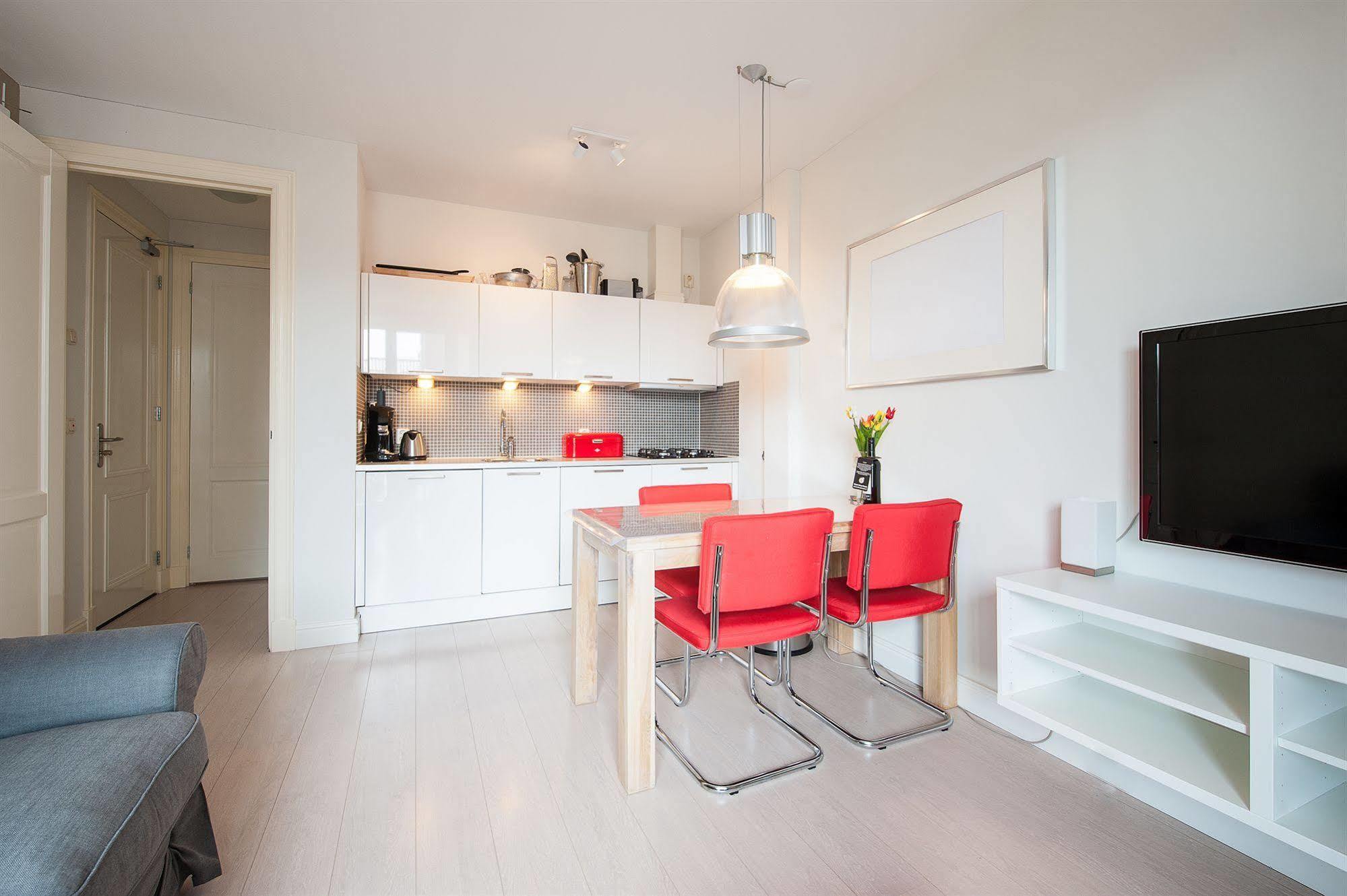 Short Stay Group Dapper Market Serviced Apartments Amsterdam Exterior photo
